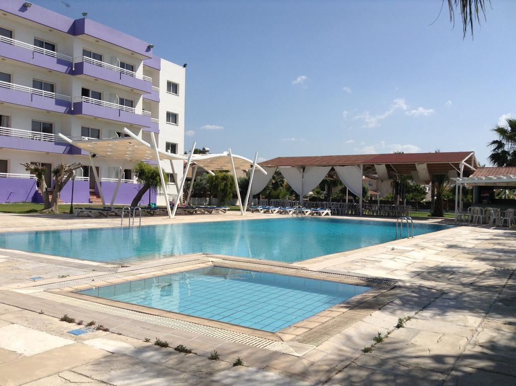 Valana Hotel Apartments Limassol Exterior photo