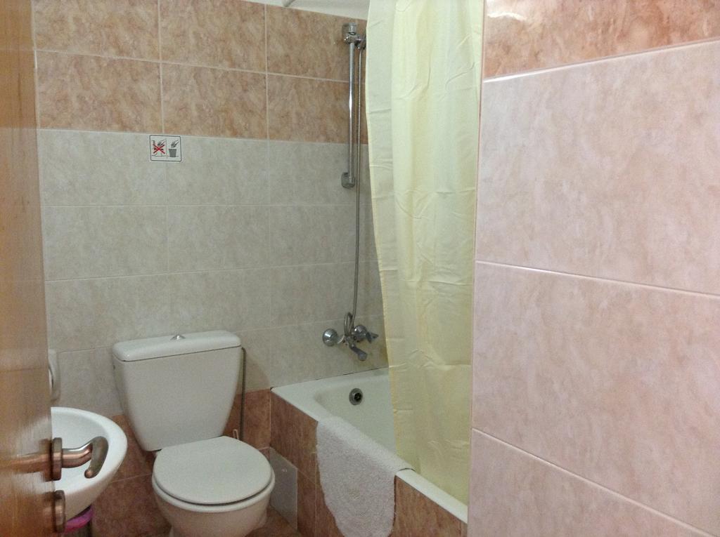 Valana Hotel Apartments Limassol Room photo